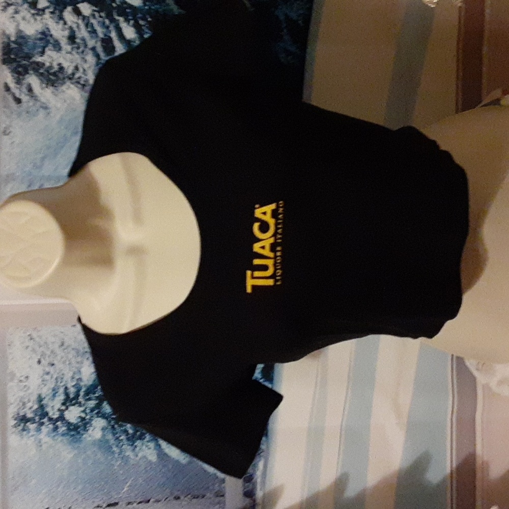 Women's "Tuaca Liquore Italiano" T-Shirt Size L